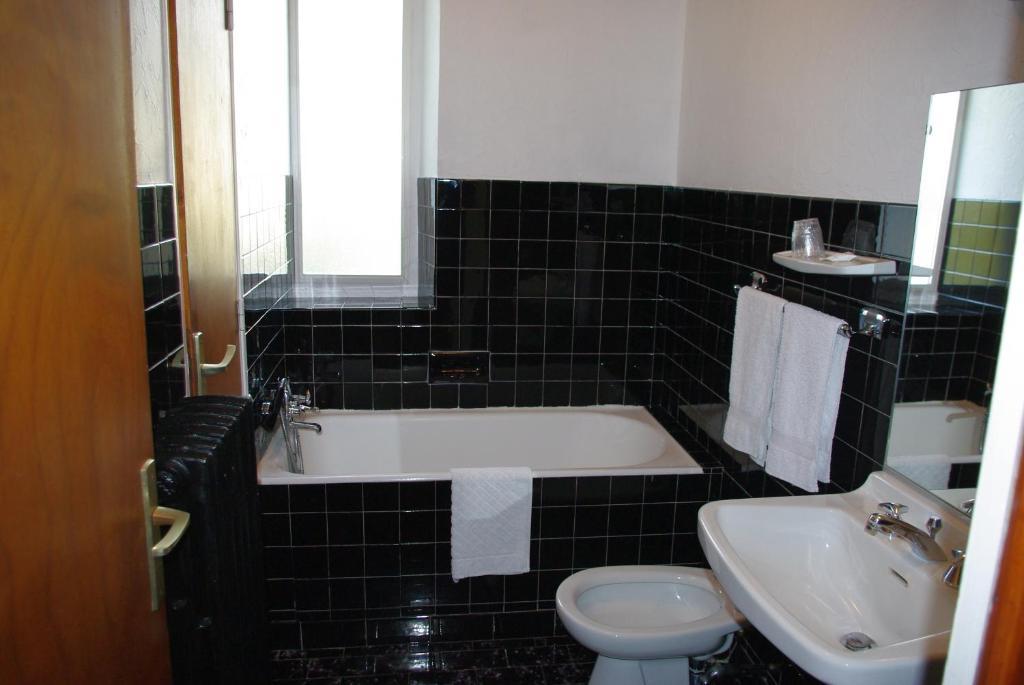 Hotel Le Tourisme Plateau d'Assy Bilik gambar
